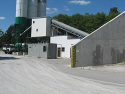 Wola Łącka/Płock - nieruchomość zabudowana węzłem betoniarskim