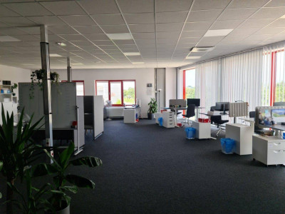 Powierzchnia biurowa wraz z magazynami na wynajem - różne wielkości - do 600 m2