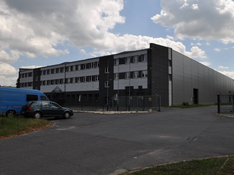 Obiekt produkcyjno - magazynowy z suwnicami