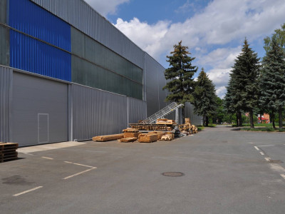 Obiekt produkcyjno - magazynowy z suwnicami