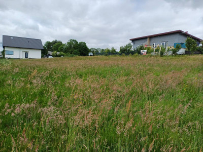 Działka budowlana z pozwoleniem na budowę - Kamela