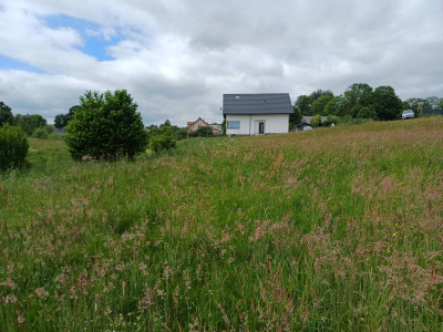 Działka budowlana z pozwoleniem na budowę - Kamela