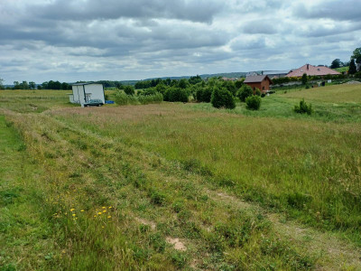 Działka budowlana z pozwoleniem na budowę - Kamela