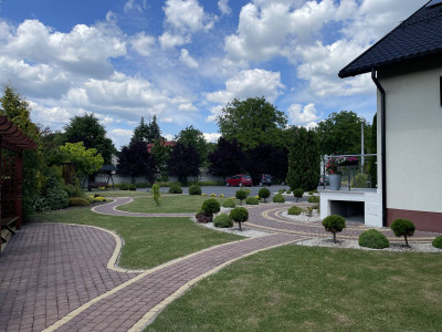 Budynek usługowo handlowy