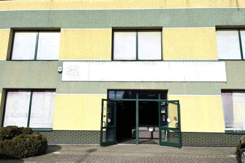 Wynajmę lokal handlowo- uslugowy