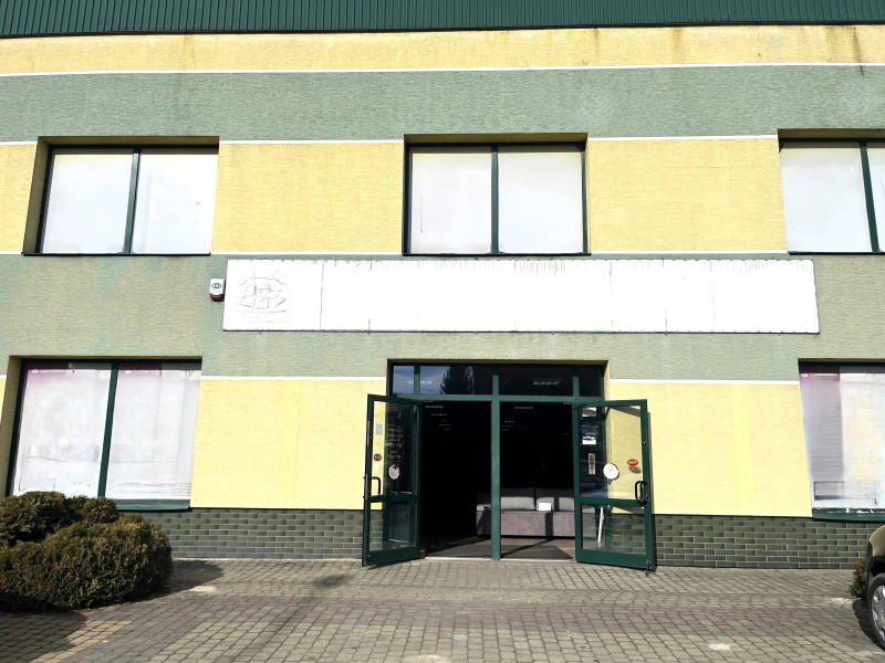 Wynajmę lokal handlowo- uslugowy