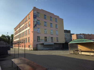 Nieruchomość na Sprzedaż