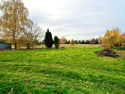 Blisko miasta, daleko od hałasu – działka, jakiej szukasz!