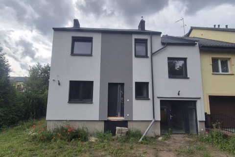 Sprzedam dom w zabudowie szeregowej