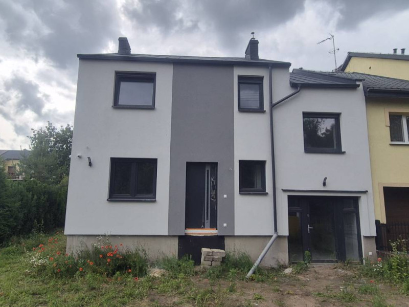 Sprzedam dom w zabudowie szeregowej