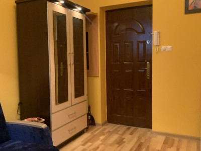 Hit: Cena pokoju standard kawalerki, osobne wejście, METRO