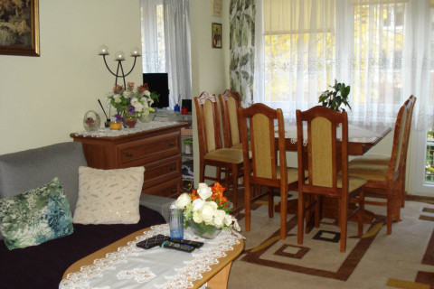 Bardzo dobra lokalizacja! Zadbane, do wprowadzenia się!