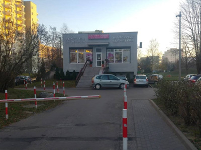 SPRZEDAM LOKAL USŁUGOWY