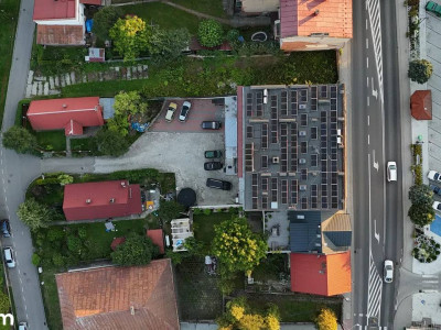 BUDYNEK HANDLOWO-USŁUGOWY  1600M2   2500ZŁ za 1m2