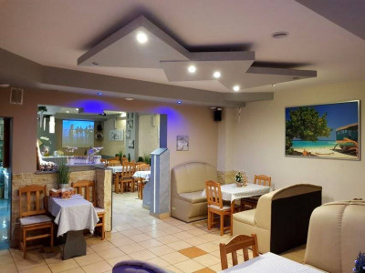 BUDYNEK HANDLOWO-USŁUGOWY  1600M2   2500ZŁ za 1m2