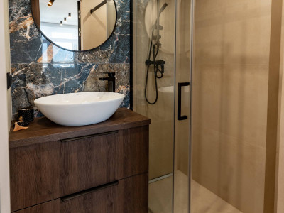 Wyjątkowy widok - centrum Warszawy, po remoncie w 2024 r., z balkonem