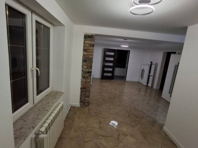 Duży dom na wynajem Kobyłka