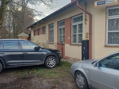 Lokal handlowo-usługowy