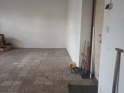 Lokal handlowo-usługowy