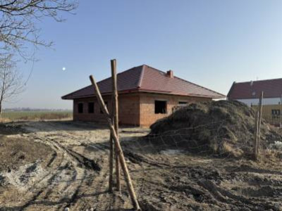 Dom wolnostojący, działka 1115m2,  bez podatku PCC