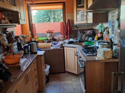 Dom pietrowy wolnostojacy