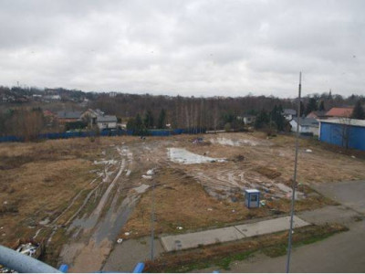 Syndyk sprzeda częściowo zabudowane działki przemysłowe