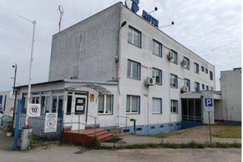 Syndyk sprzeda częściowo zabudowane działki przemysłowe