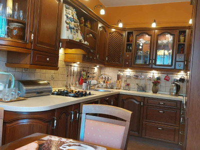 Sprzedam mieszkanie 4 pokojowe ,taras,parkong,balkon,piwnica