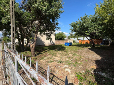 Działka budowlana z projektem i aktywnym pozwoleniem na budowę