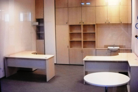 Do wynajęcia lokal usługowy w Warszawie przy ul. Targowej