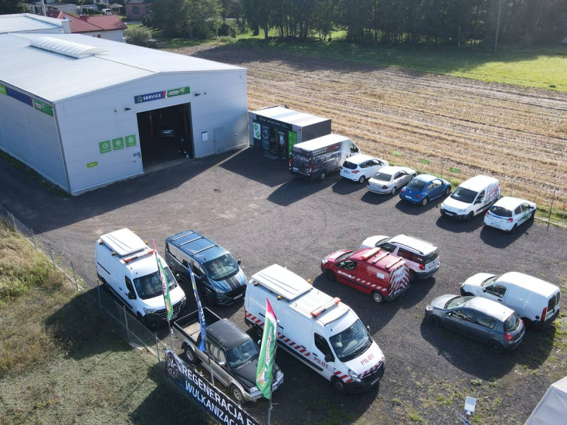 Hala magazynowo - usługowa z biurowcem