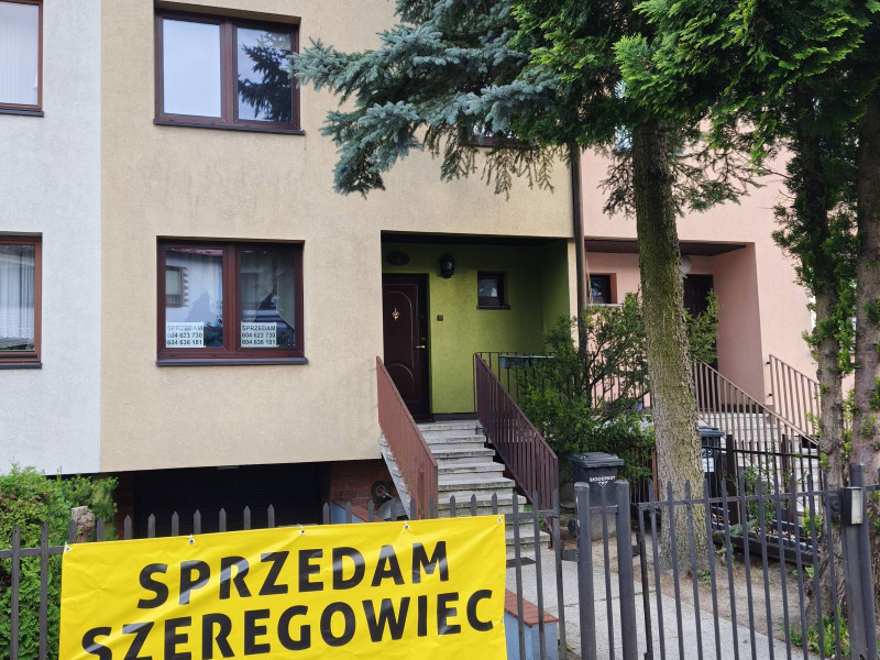 Sprzedam szeregowiec w Częstochowie bezpośrednio