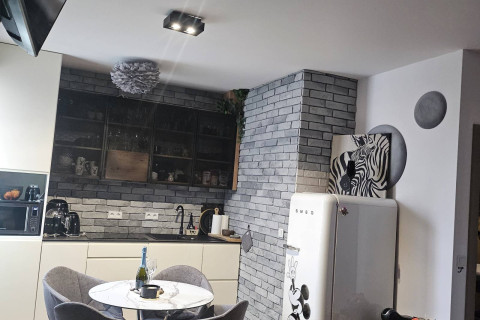 Komfortowe mieszkanie przy galerii Bronowickiej