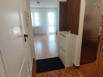 Przytulna kawalerka z balkonem
