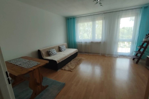 Przytulna kawalerka z balkonem