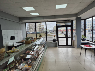 Syndyk sprzeda lokal użytkowy z piwnicą