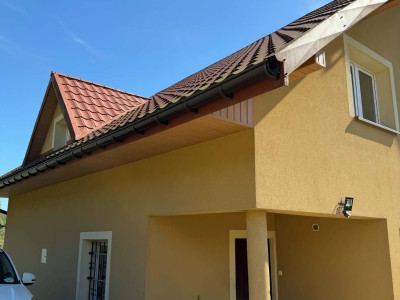 Dom z widokiem na Jezioro Solińskie – Wołkowyja, gmina Solina