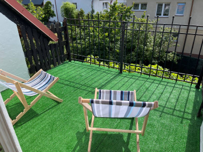 Mieszkanie 80 m², osobne wejście, tarasy, ogródek i parking – 800 m od morza