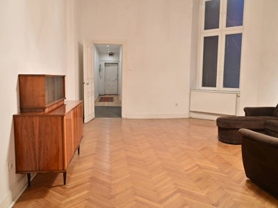 Mieszkanie 80 m2 w kamienicy po kapitalnym remoncie