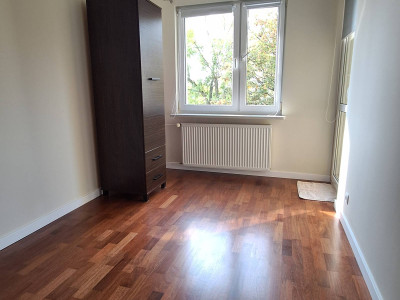 Przytulne, świeżo odświeżone 3 pokoje z balkonem na Ochocie – ul. Dickensa!