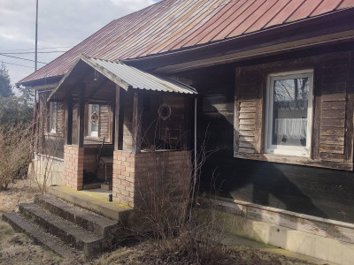 Sprzedam siedlisko z budynkami i dodatkowe 2 działki
