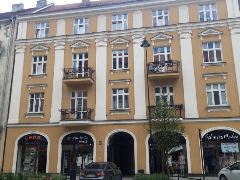 Sprzedam kamienicę i budynek biurowy