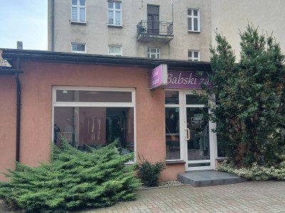 Sprzedam kamienicę i budynek biurowy
